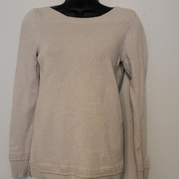 Bennedeta B. Sweater size small - Picture 1 of 8